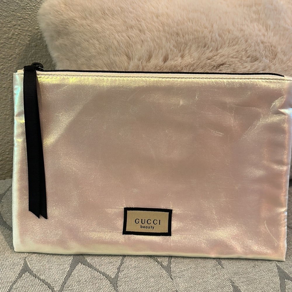 Gucci Beauty makeup bag Iridescent